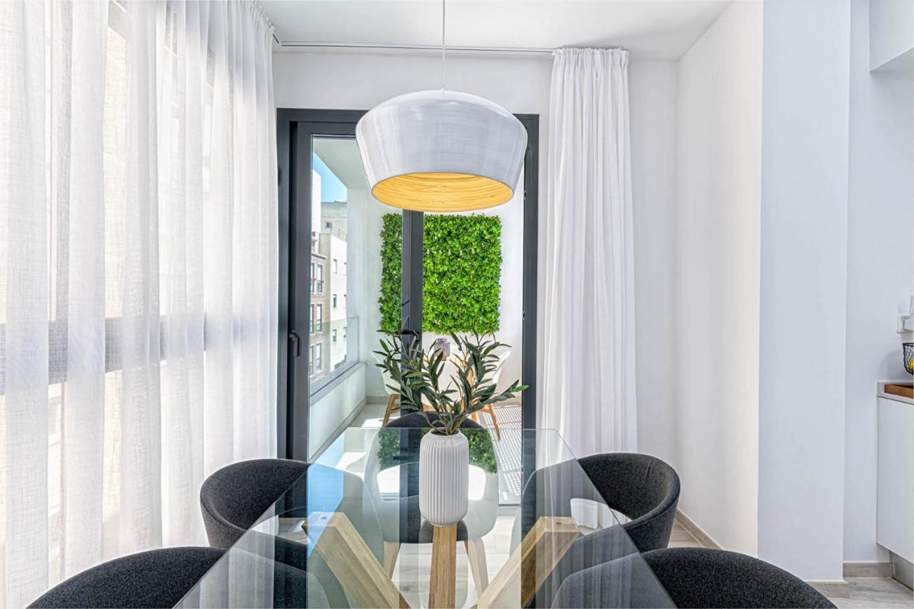 Constancia Apartment In Malaga By Solaga Holiday Homes Dış mekan fotoğraf