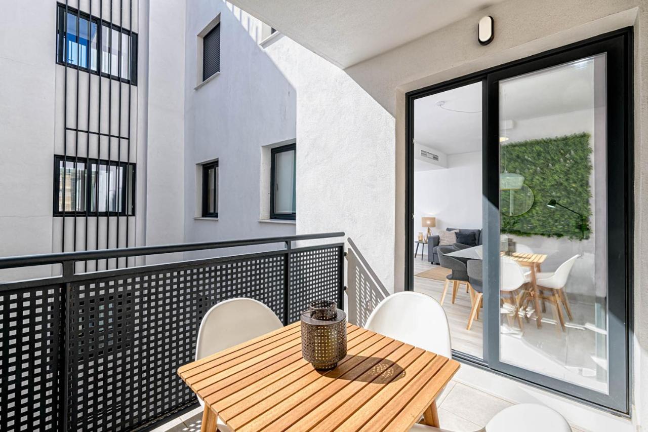 Constancia Apartment In Malaga By Solaga Holiday Homes Dış mekan fotoğraf